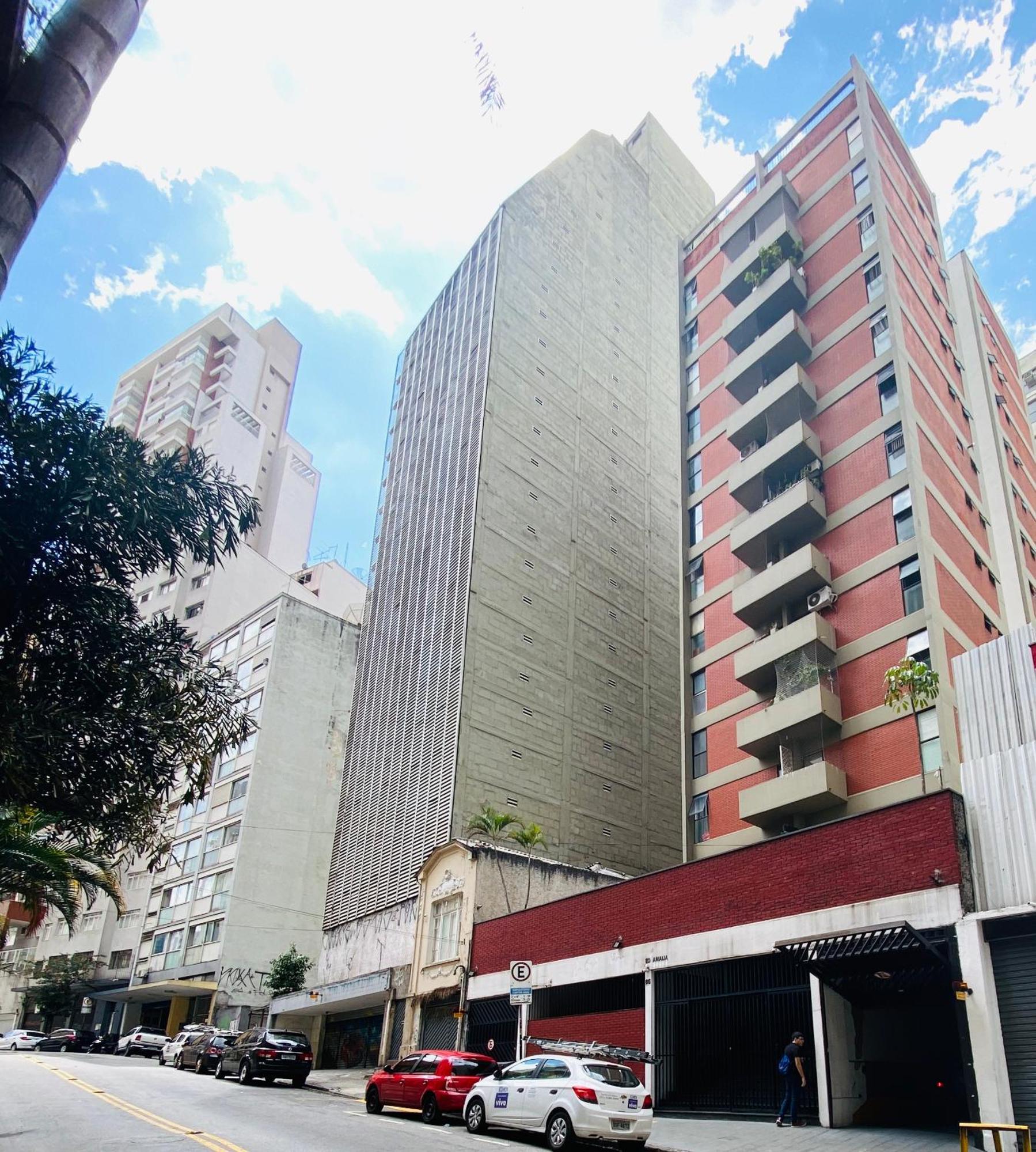 Chic Retrofit Design Com Vaga De Garagem *